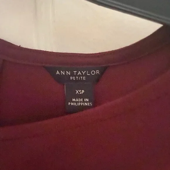 Ann Taylor Petite Top - Picture 2 of 13